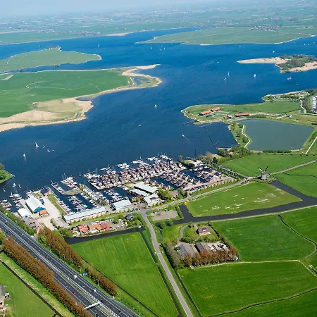 Holiday De Meerparel-2 *
